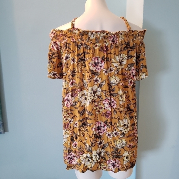 TORRID OFF THE SHOULDER TOP - Picture 7 of 11